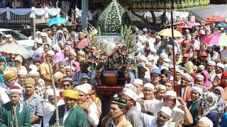 ความเชื่อเรื่องโต๊ะตะเกี่ย หรือ เจ้าพระคุณตะเกี่ยฯ ที่ตำบลคลองตะเคียน อยุธยา