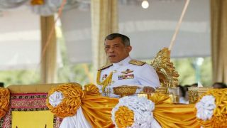 นายกฯ เผย พระบรมฯ ทรงขอทำพระทัยร่วมคนไทยทั้งชาติ และจะทรงรอเวลาเหมาะสมสืบราชสมบัติ