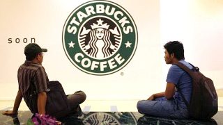 ผู้นำมุสลิมร้องชาวอิเหนาคว่ำบาตร “สตาร์บัคส์” ฐานหนุนรักร่วมเพศ