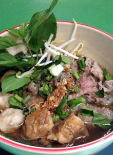 อร่อยปักหมุด: ร้านตะหลิวบิน ก๋วยเตี๋ยวเรืออิสลาม