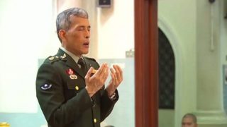 ในหลวง เสด็จฯ พระราชทานรางวัลการทดสอบการอัญเชิญพระมหาคัมภีร์อัลกุรอาน